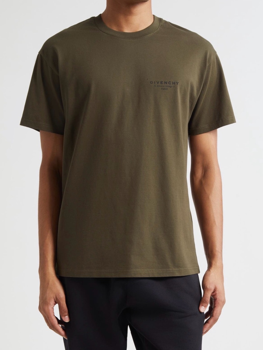 Givenchy
Regular Fit Logo T-Shirt